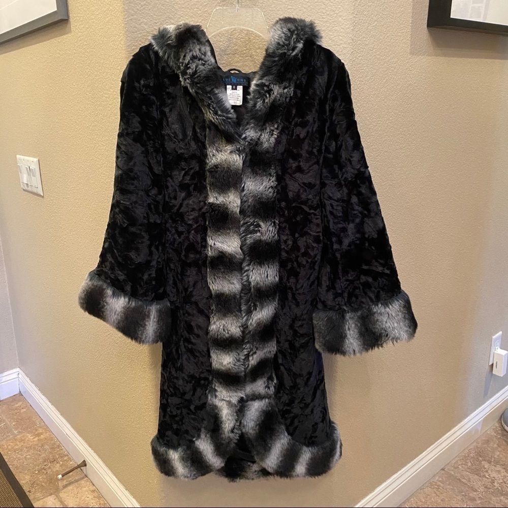 Vintage SUE WONG Women Black Faux Fur Black Hooded Coat Jacket Size 0